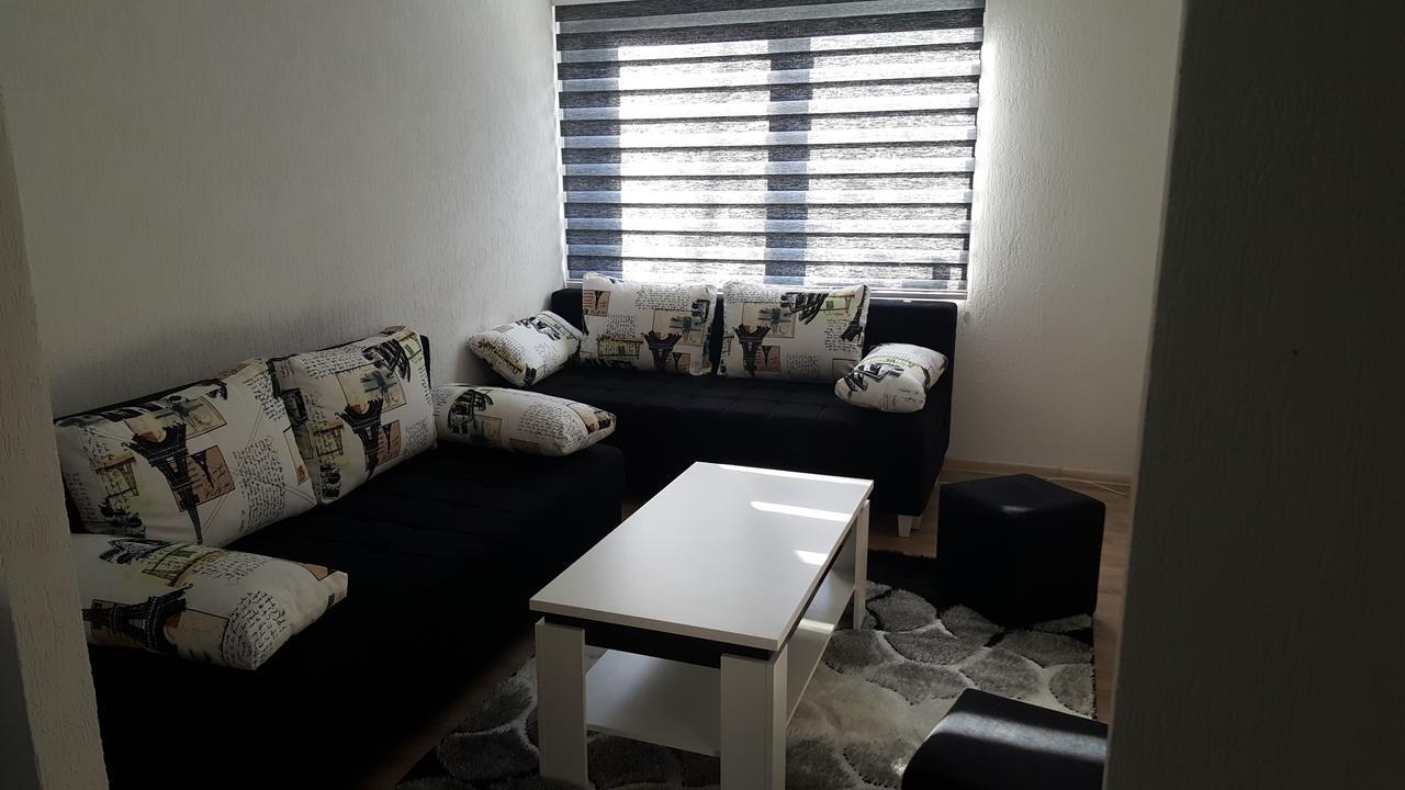Apartman Kosuta 2 เทียนทิชเท ภายนอก รูปภาพ